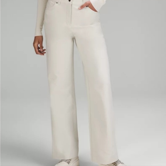 Lululemon City Sleek Wide leg Pant - Picture 4 of 9